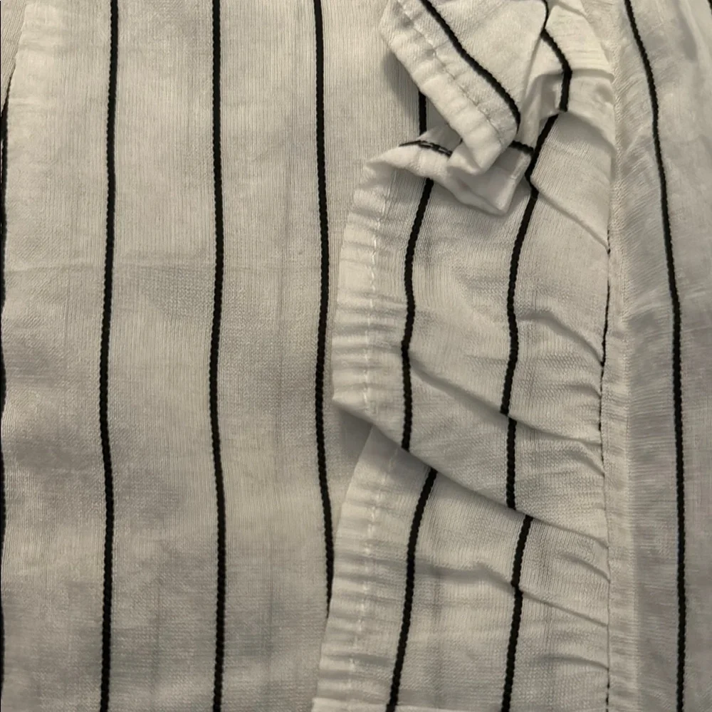 Striped Ruffle Blouse - Picture 2 of 5